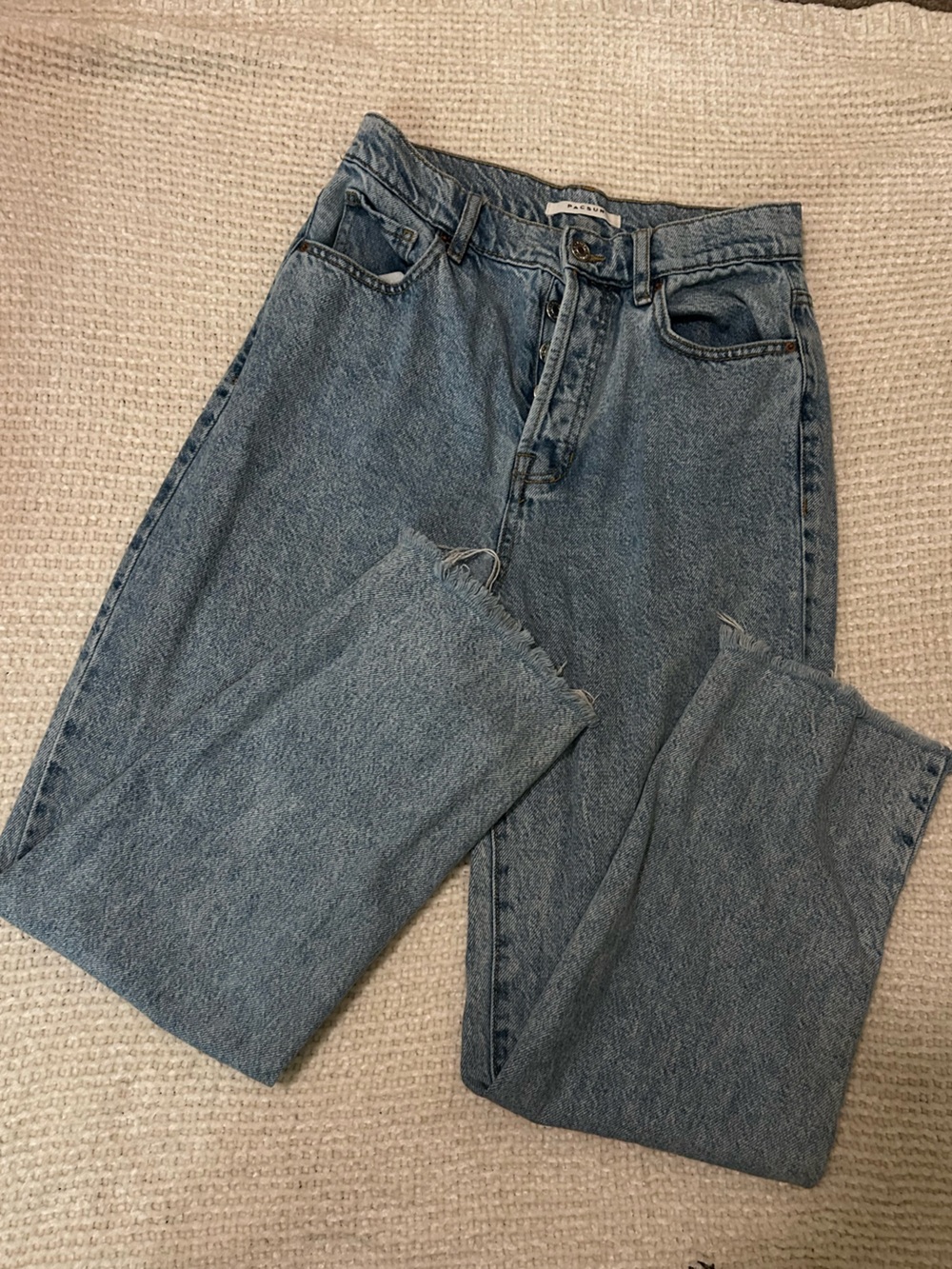 PacSun Women’s High Rise Light Blue Straight Jeans